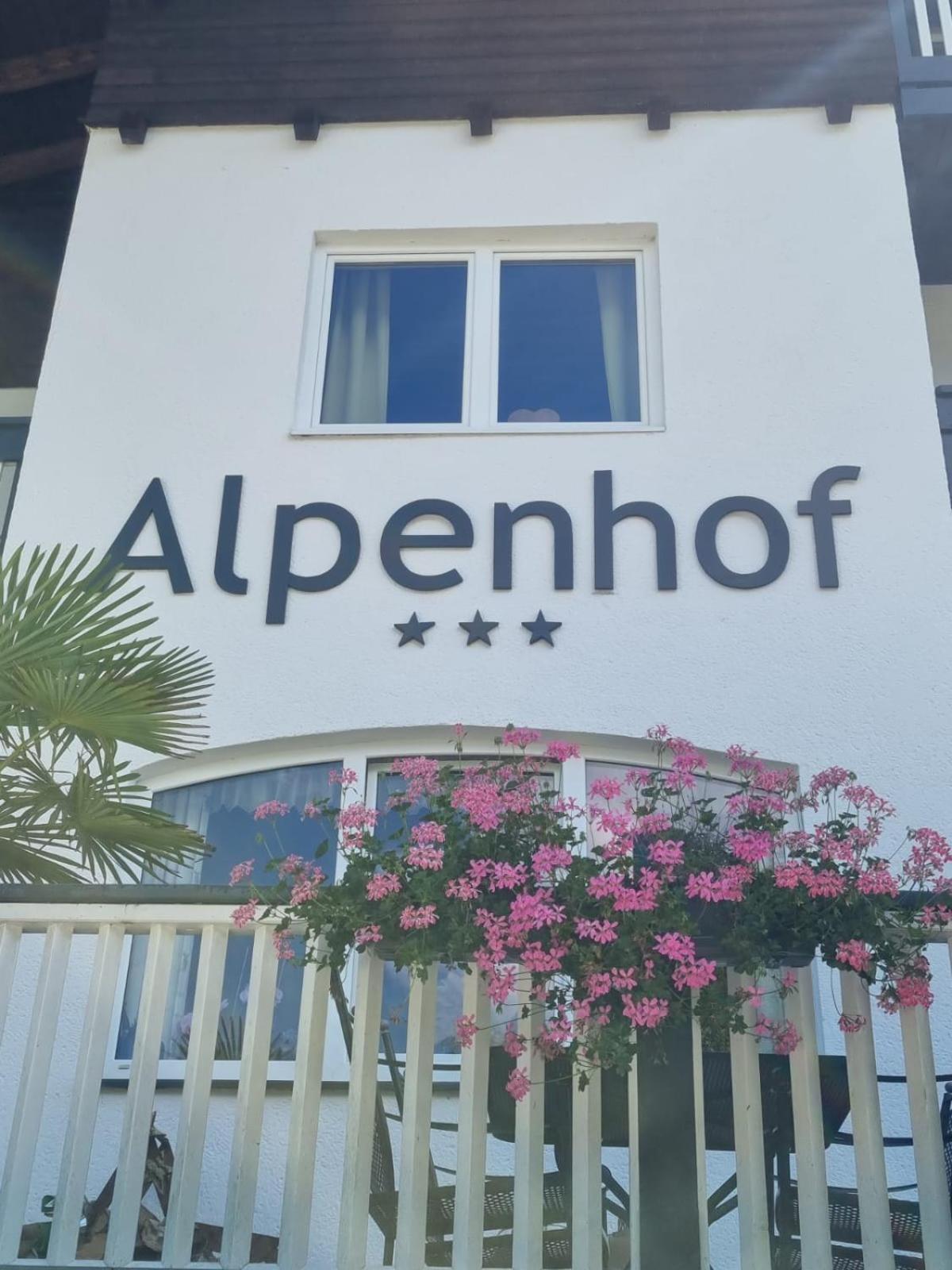 Alpenhof Sankt Martin am Tennengebirge Exterior foto